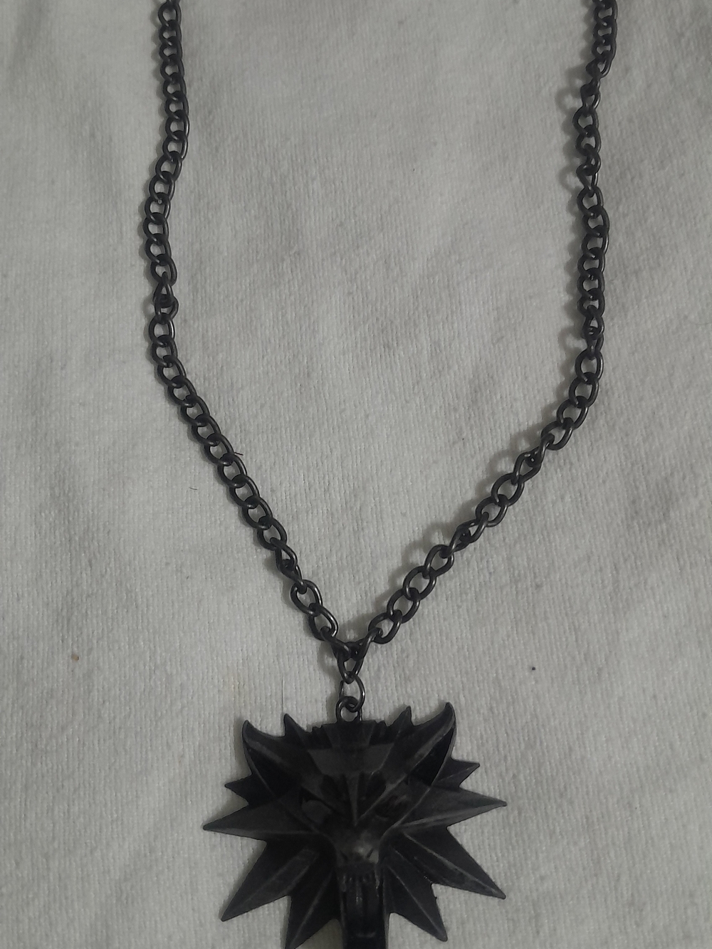 Black Wolf Medallion Pendant Necklace - Women Jewelry